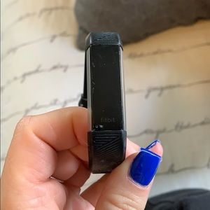 Alta Fitbit HR With Charger